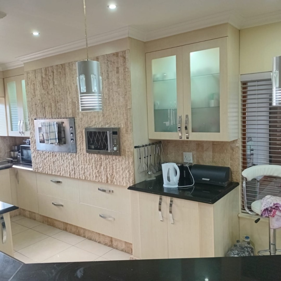 4 Bedroom Property for Sale in Dorchester Heights Eastern Cape